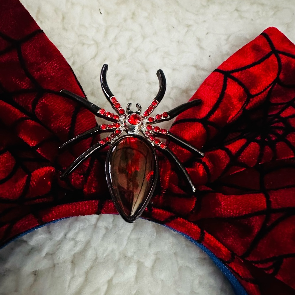 🚨 Web-Slinging Style! Official Spider-Man Mickey Ears 🚨 - Picture 4 of 4